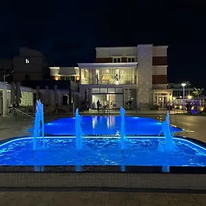 Colis Тирана