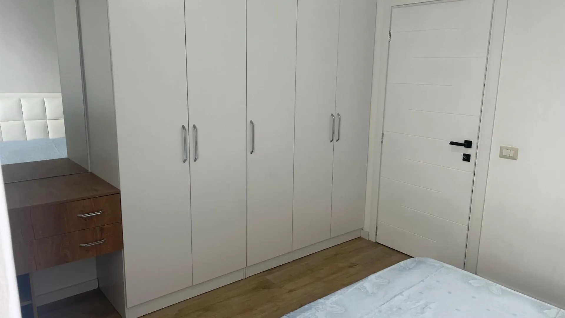 Avi 2 Apartment Tirana